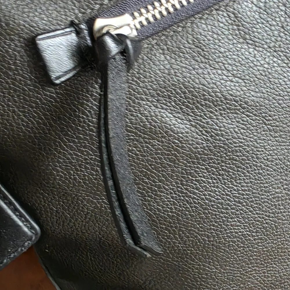 Coach 70308 Thompson Messenger Charcoal Gray Leather Laptop Messenger Bag